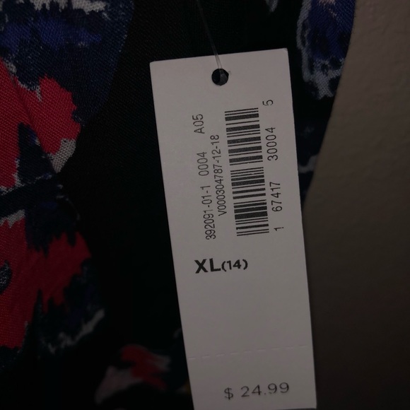 off the shoulder blouse with spaghetti straps - Picture 3 of 4